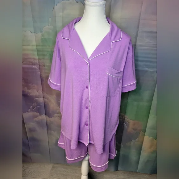 Zenana Outfitters Lavender V Neck Button Down Relaxed Pajama Set Boutique - Picture 3 of 7